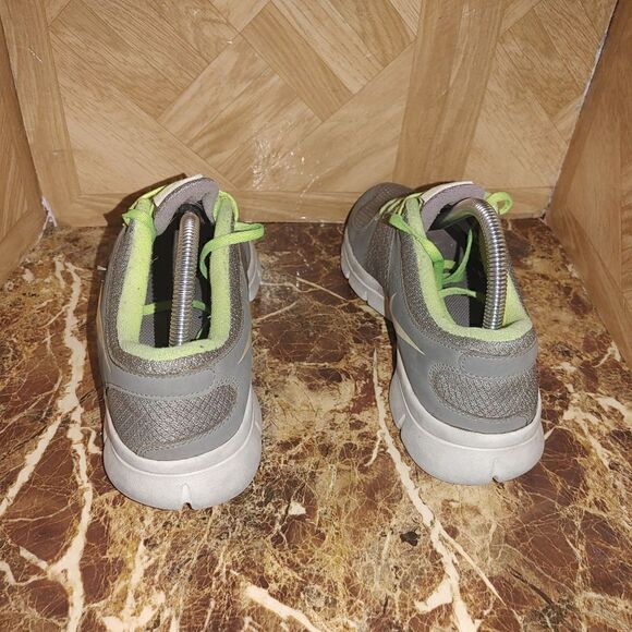 Nike women's Flex Experience RN running shoes sneaker gray size 8.5.   090 - Picture 3 of 12